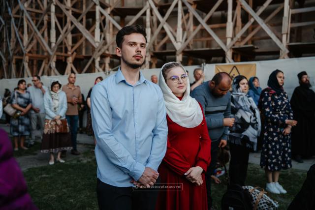 Slujbă de Priveghere a Sfântului Mare Mucenic Ioan cel Nou / Foto: Sebastian Lazăr - Arhiepiscopia Sucevei și Rădăuților Slujbă de Priveghere a Sfântului Mare Mucenic Ioan cel Nou