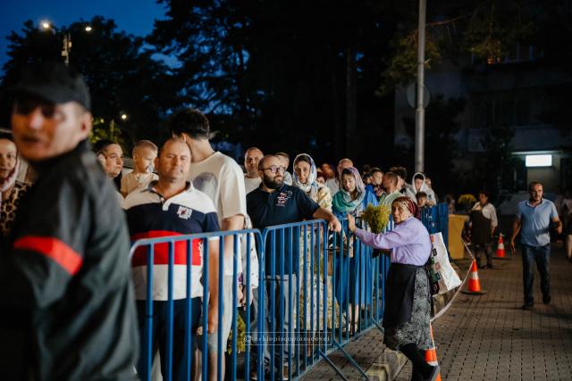 Slujbă de Priveghere a Sfântului Mare Mucenic Ioan cel Nou / Foto: Sebastian Lazăr - Arhiepiscopia Sucevei și Rădăuților Slujbă de Priveghere a Sfântului Mare Mucenic Ioan cel Nou