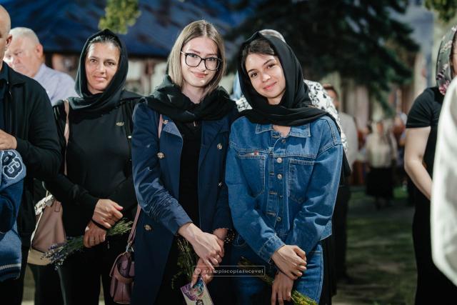 Slujbă de Priveghere a Sfântului Mare Mucenic Ioan cel Nou / Foto: Sebastian Lazăr - Arhiepiscopia Sucevei și Rădăuților Slujbă de Priveghere a Sfântului Mare Mucenic Ioan cel Nou