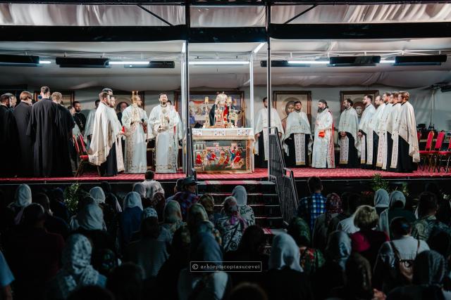 Slujbă de Priveghere a Sfântului Mare Mucenic Ioan cel Nou / Foto: Sebastian Lazăr - Arhiepiscopia Sucevei și Rădăuților Slujbă de Priveghere a Sfântului Mare Mucenic Ioan cel Nou