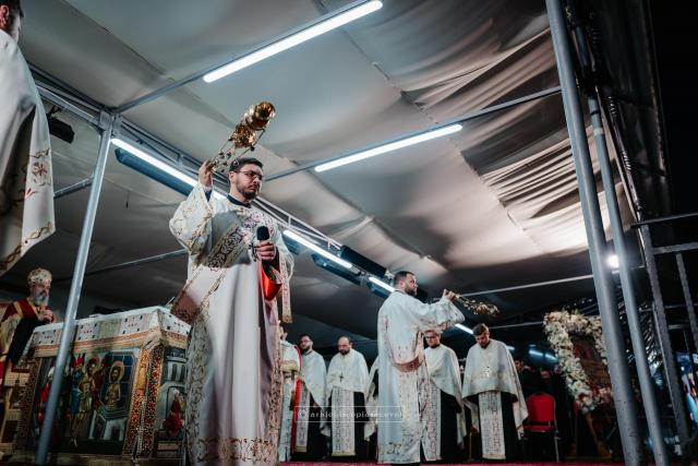 Slujbă de Priveghere a Sfântului Mare Mucenic Ioan cel Nou / Foto: Sebastian Lazăr - Arhiepiscopia Sucevei și Rădăuților Slujbă de Priveghere a Sfântului Mare Mucenic Ioan cel Nou