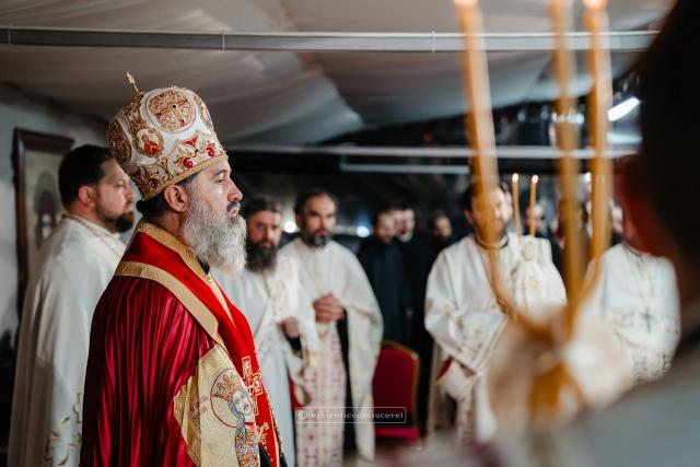 Slujbă de Priveghere a Sfântului Mare Mucenic Ioan cel Nou / Foto: Sebastian Lazăr - Arhiepiscopia Sucevei și Rădăuților Slujbă de Priveghere a Sfântului Mare Mucenic Ioan cel Nou