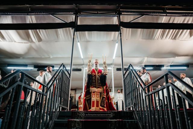 Slujbă de Priveghere a Sfântului Mare Mucenic Ioan cel Nou / Foto: Sebastian Lazăr - Arhiepiscopia Sucevei și Rădăuților Slujbă de Priveghere a Sfântului Mare Mucenic Ioan cel Nou