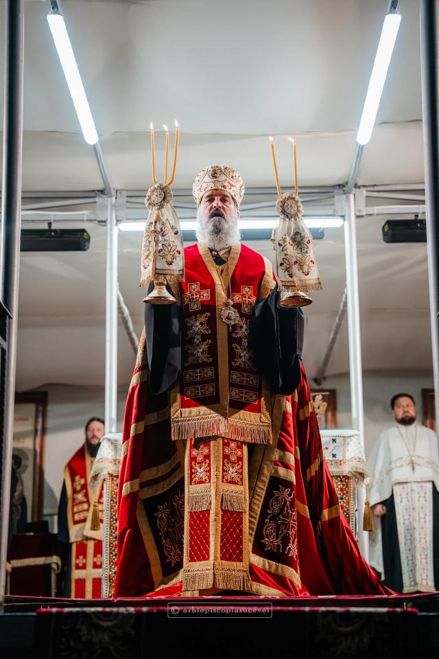 Slujbă de Priveghere a Sfântului Mare Mucenic Ioan cel Nou / Foto: Sebastian Lazăr - Arhiepiscopia Sucevei și Rădăuților Slujbă de Priveghere a Sfântului Mare Mucenic Ioan cel Nou
