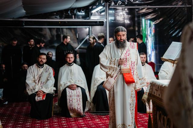 Slujbă de Priveghere a Sfântului Mare Mucenic Ioan cel Nou / Foto: Sebastian Lazăr - Arhiepiscopia Sucevei și Rădăuților Slujbă de Priveghere a Sfântului Mare Mucenic Ioan cel Nou