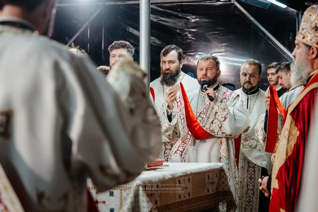 Slujbă de Priveghere a Sfântului Mare Mucenic Ioan cel Nou / Foto: Sebastian Lazăr - Arhiepiscopia Sucevei și Rădăuților Slujbă de Priveghere a Sfântului Mare Mucenic Ioan cel Nou