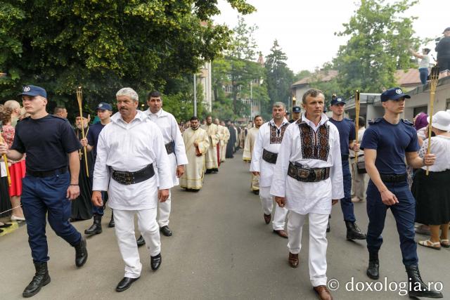 Pași de pelerini pe Calea Sfinților Suceava 2025