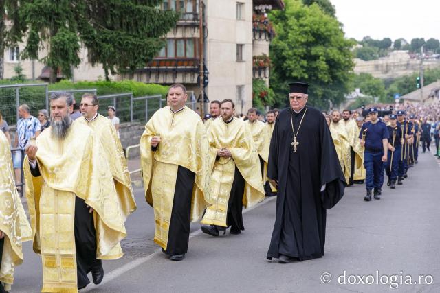 Pași de pelerini pe Calea Sfinților Suceava 2025