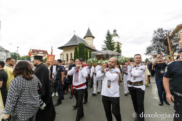 Pași de pelerini pe Calea Sfinților Suceava 2025