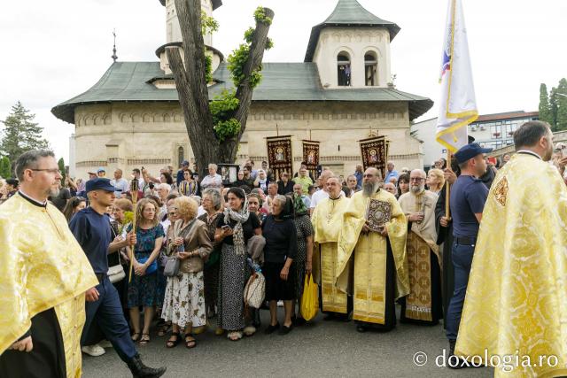 Pași de pelerini pe Calea Sfinților Suceava 2025