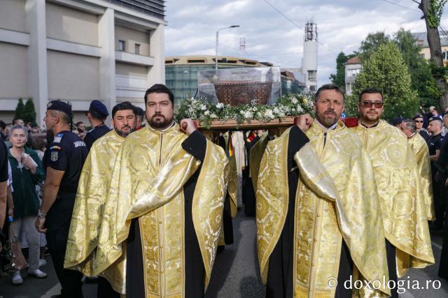 Pași de pelerini pe Calea Sfinților Suceava 2025