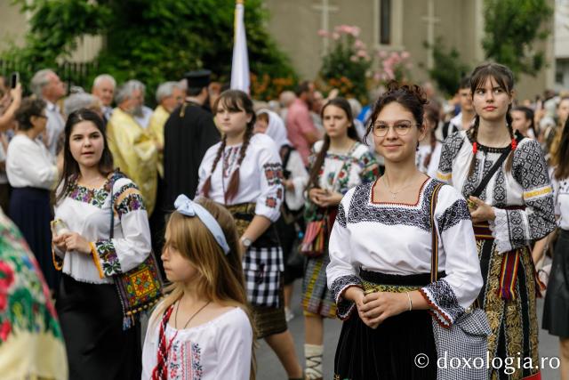 Pași de pelerini pe Calea Sfinților Suceava 2025