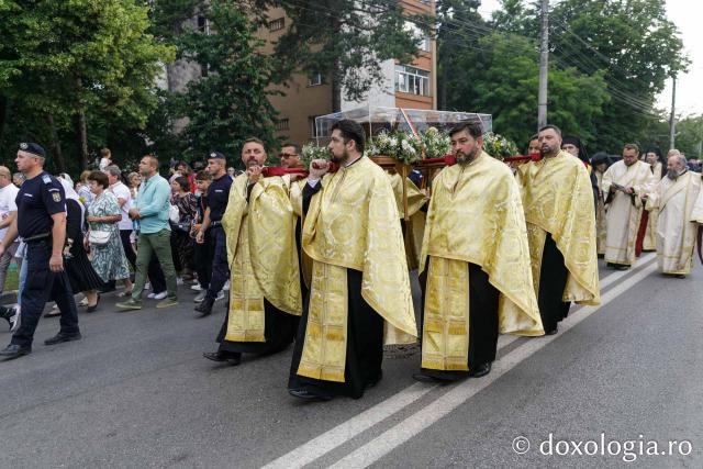 Pași de pelerini pe Calea Sfinților Suceava 2025