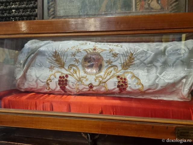 Biserica „Suspendată” din Cairo – biserica ce deține o colecție importantă de icoane și sfinte moaște