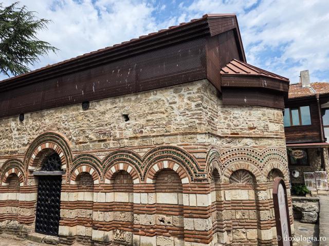 Biserica „Sfânta Parascheva” din orașul vechi Nessebar