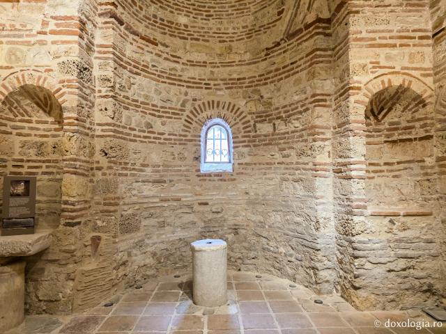 Biserica „Sfânta Parascheva” din orașul vechi Nessebar
