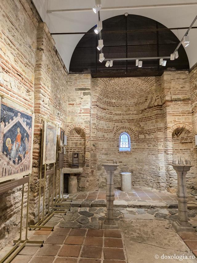Biserica „Sfânta Parascheva” din orașul vechi Nessebar
