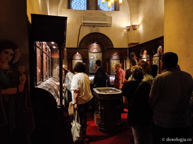 Pași de pelerin la Biserica „Sfânta Mare Muceniță Varvara” din Cairo / Foto: Magda Buftea