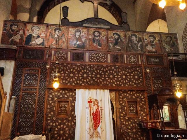 Pași de pelerin la Biserica „Sfânta Mare Muceniță Varvara” din Cairo / Foto: Magda Buftea