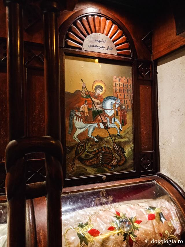 Pași de pelerin la Biserica „Sfânta Mare Muceniță Varvara” din Cairo / Foto: Magda Buftea