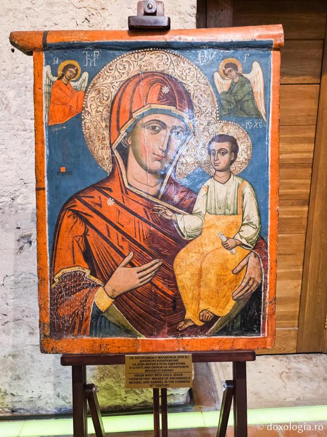 Maica Domnului - Pași de pelerin la Biserica „Sfântul Ioan Botezătorul” din Nessebar