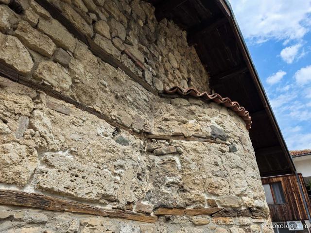 „Sveti Spas” – bisericuța simplă din Nessebar, dar cu fresce remarcabile