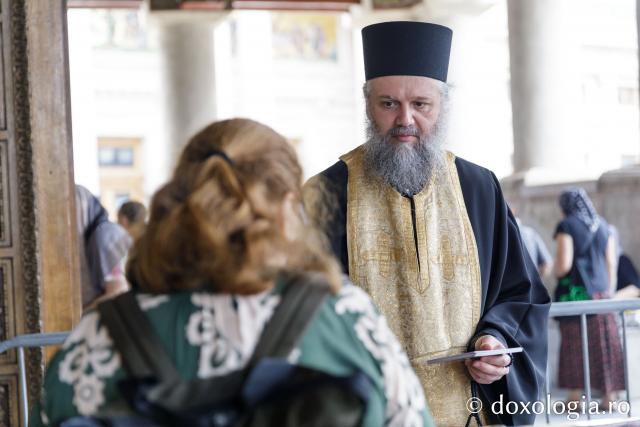 Cinstitul cap al Sfântului Ioan Gură de Aur