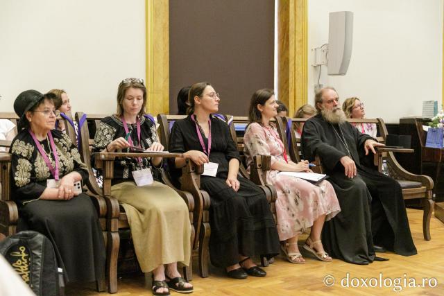 Întâlnirea Grupului Internațional de Preotese „Sfânta Nona”, la a IV-a, la Iași / Foto: pr. Silviu Cluci Întâlnirea Grupului Internațional de Preotese „Sfânta Nona”, la a IV-a ediție, la Iași