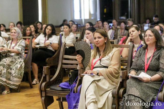 Întâlnirea Grupului Internațional de Preotese „Sfânta Nona”, la a IV-a, la Iași / Foto: pr. Silviu Cluci Întâlnirea Grupului Internațional de Preotese „Sfânta Nona”, la a IV-a ediție, la Iași