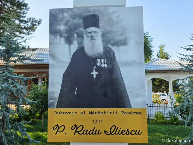 Duhovnicii Mănăstirii Pasărea – părinți ai rugăciunii, modele de înțelepciune și credință