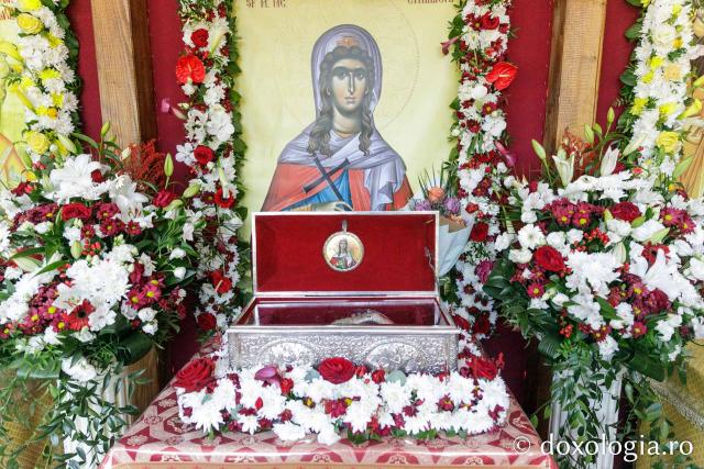 Sărbătoarea Sfintei Mari Mucenițe Chiriachi la Catedrala Episcopală din Huși / Foto: pr. Silviu Cluci Sărbătoarea Sfintei Mari Mucenițe Chiriachi la Catedrala Episcopală din Huși