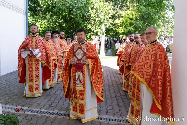 Sărbătoarea Sfintei Mari Mucenițe Chiriachi la Catedrala Episcopală din Huși / Foto: pr. Silviu Cluci Sărbătoarea Sfintei Mari Mucenițe Chiriachi la Catedrala Episcopală din Huși