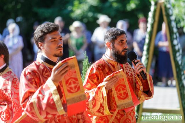 Sărbătoarea Sfintei Mari Mucenițe Chiriachi la Catedrala Episcopală din Huși / Foto: pr. Silviu Cluci Sărbătoarea Sfintei Mari Mucenițe Chiriachi la Catedrala Episcopală din Huși