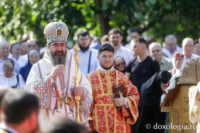 Sărbătoarea Sfintei Mari Mucenițe Chiriachi la Catedrala Episcopală din Huși / Foto: pr. Silviu Cluci Sărbătoarea Sfintei Mari Mucenițe Chiriachi la Catedrala Episcopală din Huși