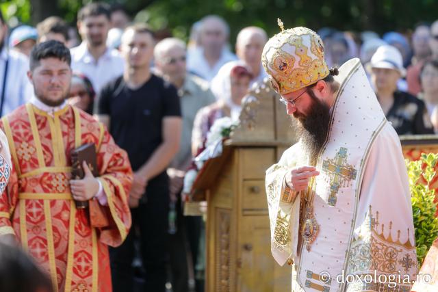 Sărbătoarea Sfintei Mari Mucenițe Chiriachi la Catedrala Episcopală din Huși / Foto: pr. Silviu Cluci Sărbătoarea Sfintei Mari Mucenițe Chiriachi la Catedrala Episcopală din Huși