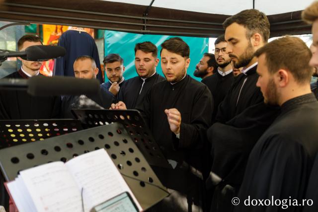Sărbătoarea Sfintei Mari Mucenițe Chiriachi la Catedrala Episcopală din Huși / Foto: pr. Silviu Cluci Sărbătoarea Sfintei Mari Mucenițe Chiriachi la Catedrala Episcopală din Huși