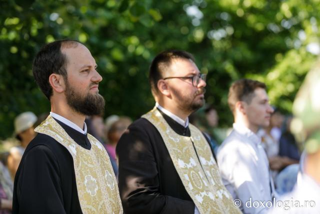 Sărbătoarea Sfintei Mari Mucenițe Chiriachi la Catedrala Episcopală din Huși / Foto: pr. Silviu Cluci Sărbătoarea Sfintei Mari Mucenițe Chiriachi la Catedrala Episcopală din Huși