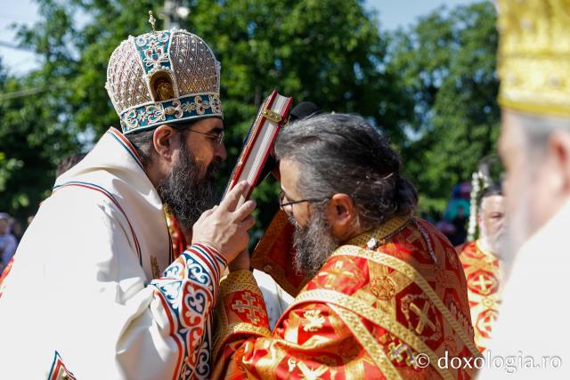 Sărbătoarea Sfintei Mari Mucenițe Chiriachi la Catedrala Episcopală din Huși / Foto: pr. Silviu Cluci Sărbătoarea Sfintei Mari Mucenițe Chiriachi la Catedrala Episcopală din Huși