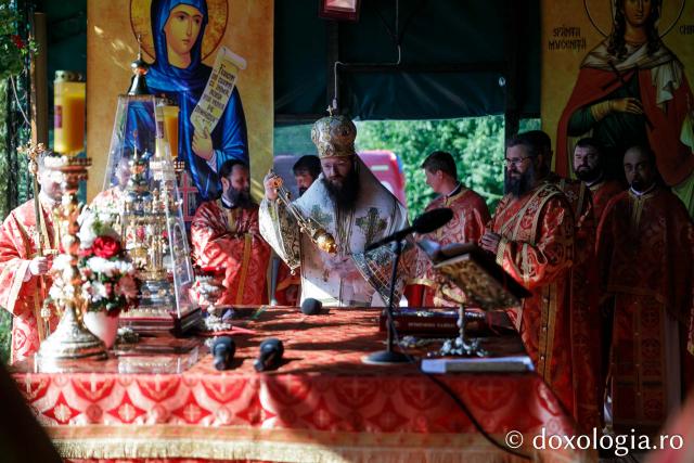 Sărbătoarea Sfintei Mari Mucenițe Chiriachi la Catedrala Episcopală din Huși / Foto: pr. Silviu Cluci Sărbătoarea Sfintei Mari Mucenițe Chiriachi la Catedrala Episcopală din Huși