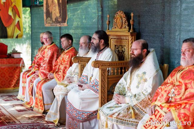 Sărbătoarea Sfintei Mari Mucenițe Chiriachi la Catedrala Episcopală din Huși / Foto: pr. Silviu Cluci Sărbătoarea Sfintei Mari Mucenițe Chiriachi la Catedrala Episcopală din Huși