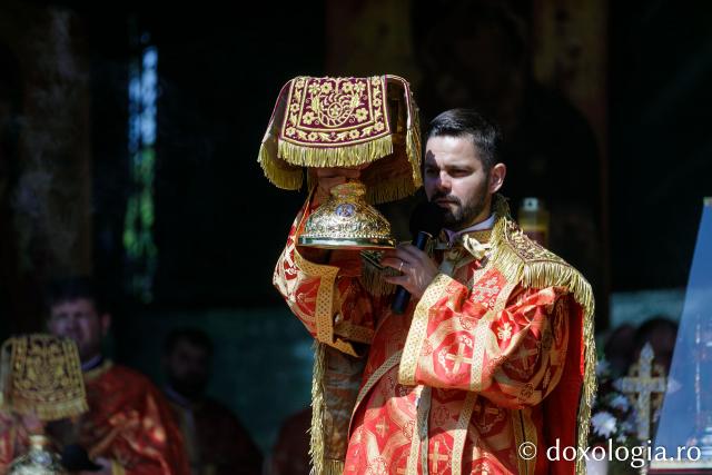 Sărbătoarea Sfintei Mari Mucenițe Chiriachi la Catedrala Episcopală din Huși / Foto: pr. Silviu Cluci Sărbătoarea Sfintei Mari Mucenițe Chiriachi la Catedrala Episcopală din Huși