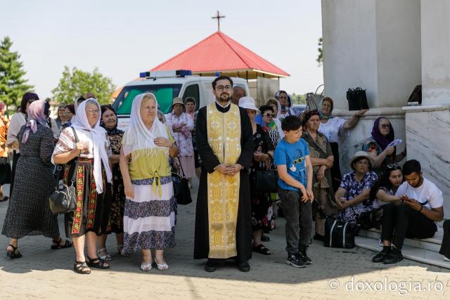 Sărbătoarea Sfintei Mari Mucenițe Chiriachi la Catedrala Episcopală din Huși / Foto: pr. Silviu Cluci Sărbătoarea Sfintei Mari Mucenițe Chiriachi la Catedrala Episcopală din Huși