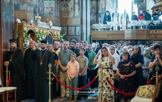 Slujba de ipopsifiere a Părintelui Arhimandrit Teofil Anăstăsoaie, Episcop-vicar ales al Arhiepiscopiei Romanului și Bacăului/ sursa foto: eprb.ro Slujba de ipopsifiere a Părintelui Arhimandrit Teofil Anăstăsoaie, Episcop-vicar ales al Arhiepiscopiei Romanului și Bacăului