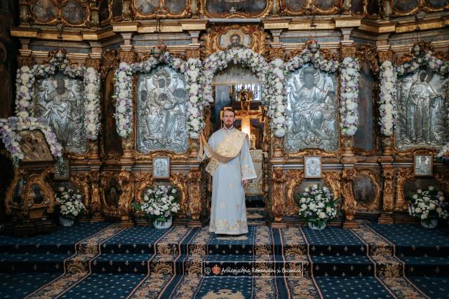Slujba de ipopsifiere a Părintelui Arhimandrit Teofil Anăstăsoaie, Episcop-vicar ales al Arhiepiscopiei Romanului și Bacăului/ sursa foto: eprb.ro Slujba de ipopsifiere a Părintelui Arhimandrit Teofil Anăstăsoaie, Episcop-vicar ales al Arhiepiscopiei Romanului și Bacăului