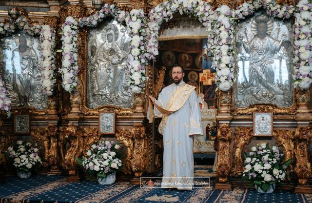 Slujba de ipopsifiere a Părintelui Arhimandrit Teofil Anăstăsoaie, Episcop-vicar ales al Arhiepiscopiei Romanului și Bacăului/ sursa foto: eprb.ro Slujba de ipopsifiere a Părintelui Arhimandrit Teofil Anăstăsoaie, Episcop-vicar ales al Arhiepiscopiei Romanului și Bacăului