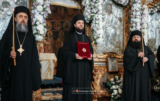 Slujba de ipopsifiere a Părintelui Arhimandrit Teofil Anăstăsoaie, Episcop-vicar ales al Arhiepiscopiei Romanului și Bacăului/ sursa foto: eprb.ro Slujba de ipopsifiere a Părintelui Arhimandrit Teofil Anăstăsoaie, Episcop-vicar ales al Arhiepiscopiei Romanului și Bacăului