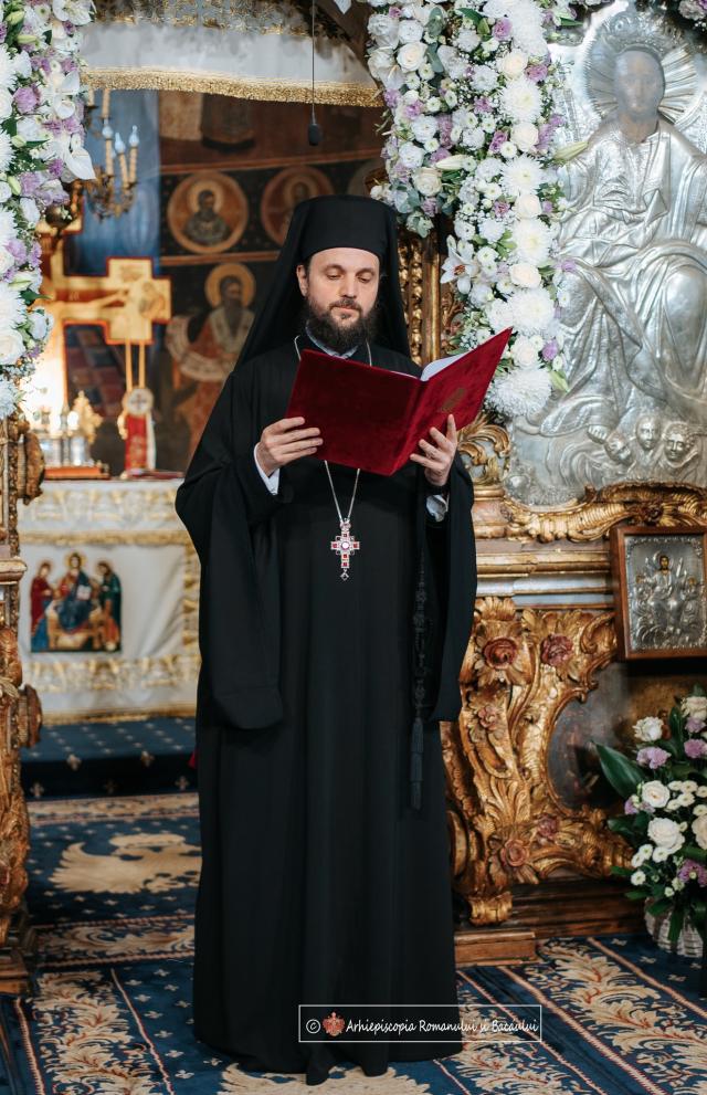 Slujba de ipopsifiere a Părintelui Arhimandrit Teofil Anăstăsoaie, Episcop-vicar ales al Arhiepiscopiei Romanului și Bacăului/ sursa foto: eprb.ro Slujba de ipopsifiere a Părintelui Arhimandrit Teofil Anăstăsoaie, Episcop-vicar ales al Arhiepiscopiei Romanului și Bacăului