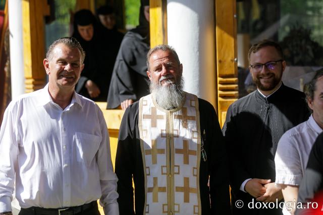 Sfânta Liturghie de la Proclamarea Canonizării Sfântului Cuvios Dometie cel Milostiv de la Râmeț / Foto: pr. Silviu Cluci Sfânta Liturghie de la Proclamarea Canonizării Sfântului Cuvios Dometie cel Milostiv de la Râmeț