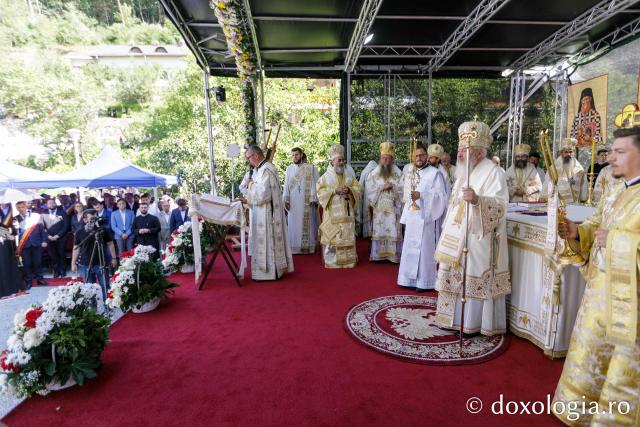 Sfânta Liturghie de la Proclamarea Canonizării Sfântului Cuvios Dometie cel Milostiv de la Râmeț / Foto: pr. Silviu Cluci Sfânta Liturghie de la Proclamarea Canonizării Sfântului Cuvios Dometie cel Milostiv de la Râmeț
