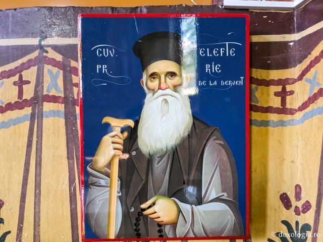 Osemintele Arhimandritului Elefterie Mihail, primul stareț al Mănăstirii Dervent